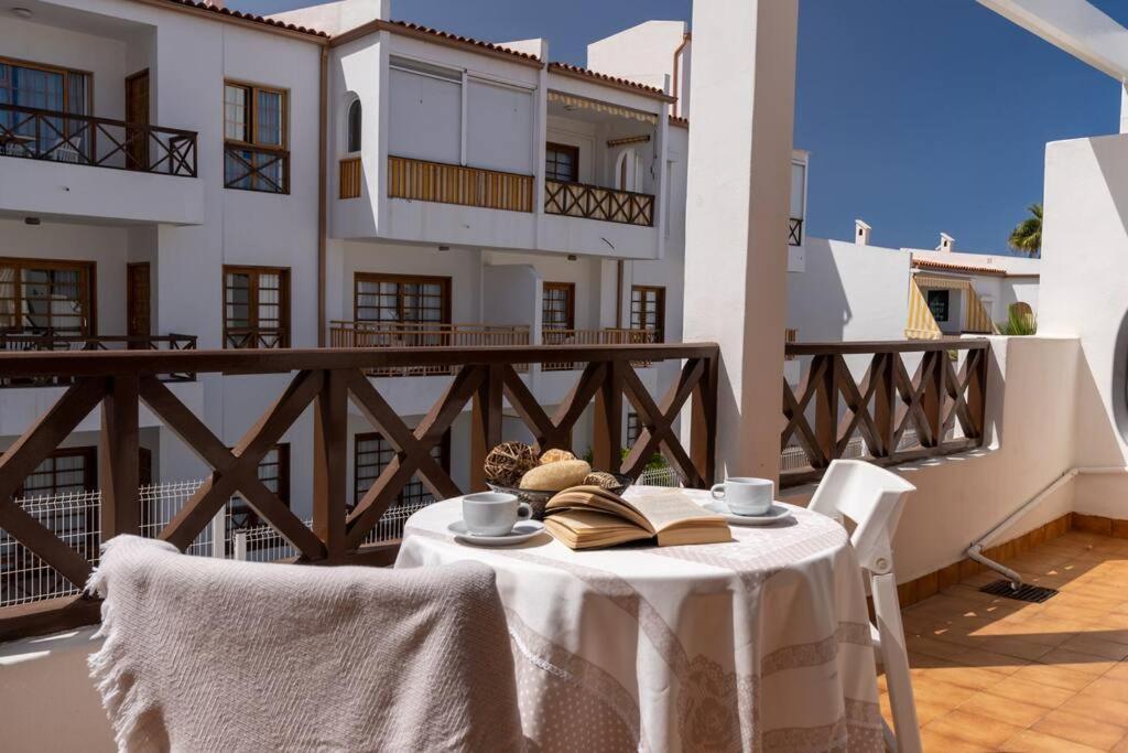 לוס כריסטיאנוס Apartamento Con 2 Terrazas En Los Cristianos מראה חיצוני תמונה