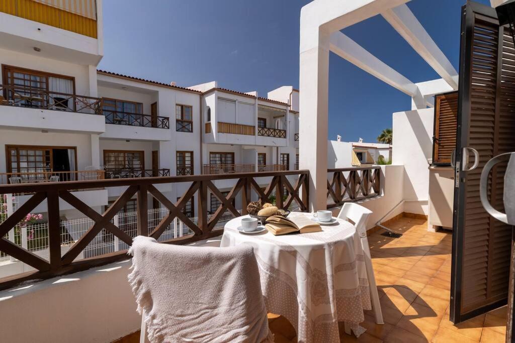 לוס כריסטיאנוס Apartamento Con 2 Terrazas En Los Cristianos מראה חיצוני תמונה